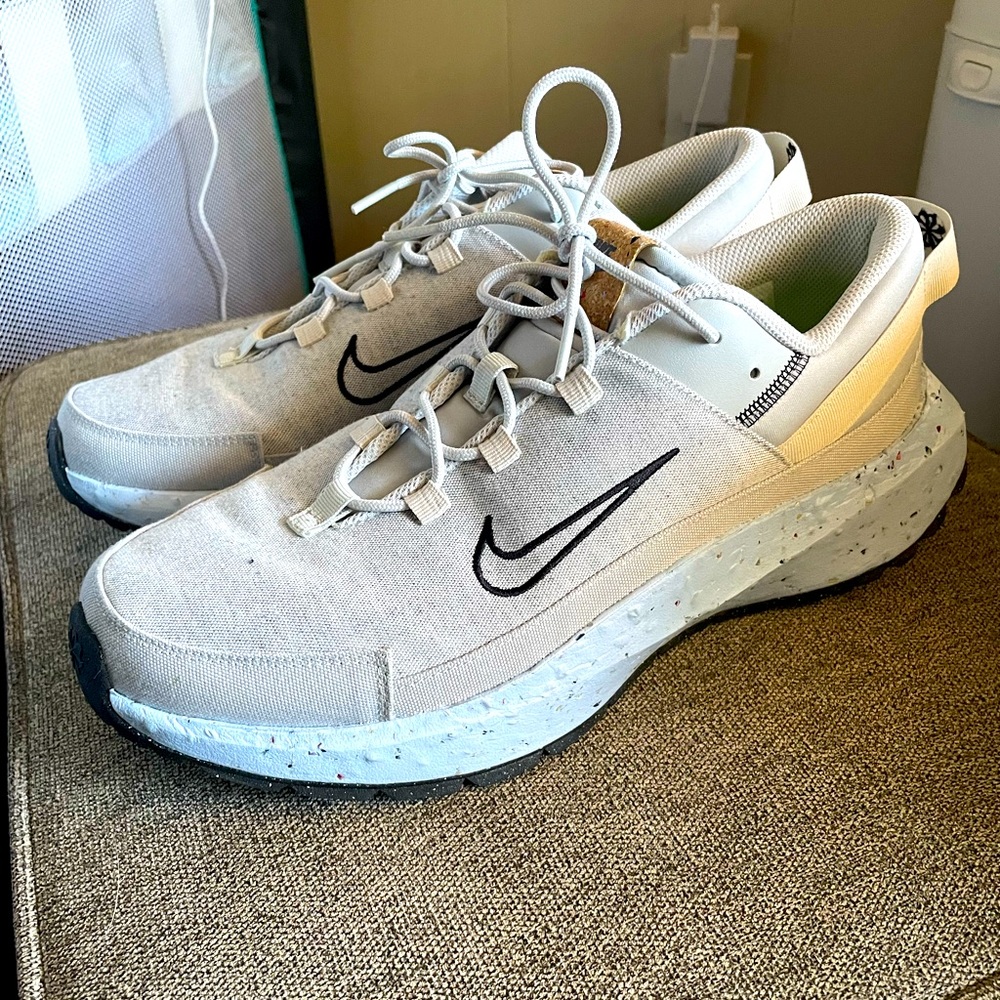 MEN'S NIKE CRATER REMIXA SUSTAINABLE SNEAKERS